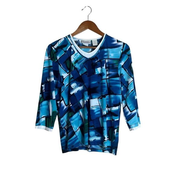 3 for $30! Carroll reed patterned shirt. Size medium - Picture 1 of 6